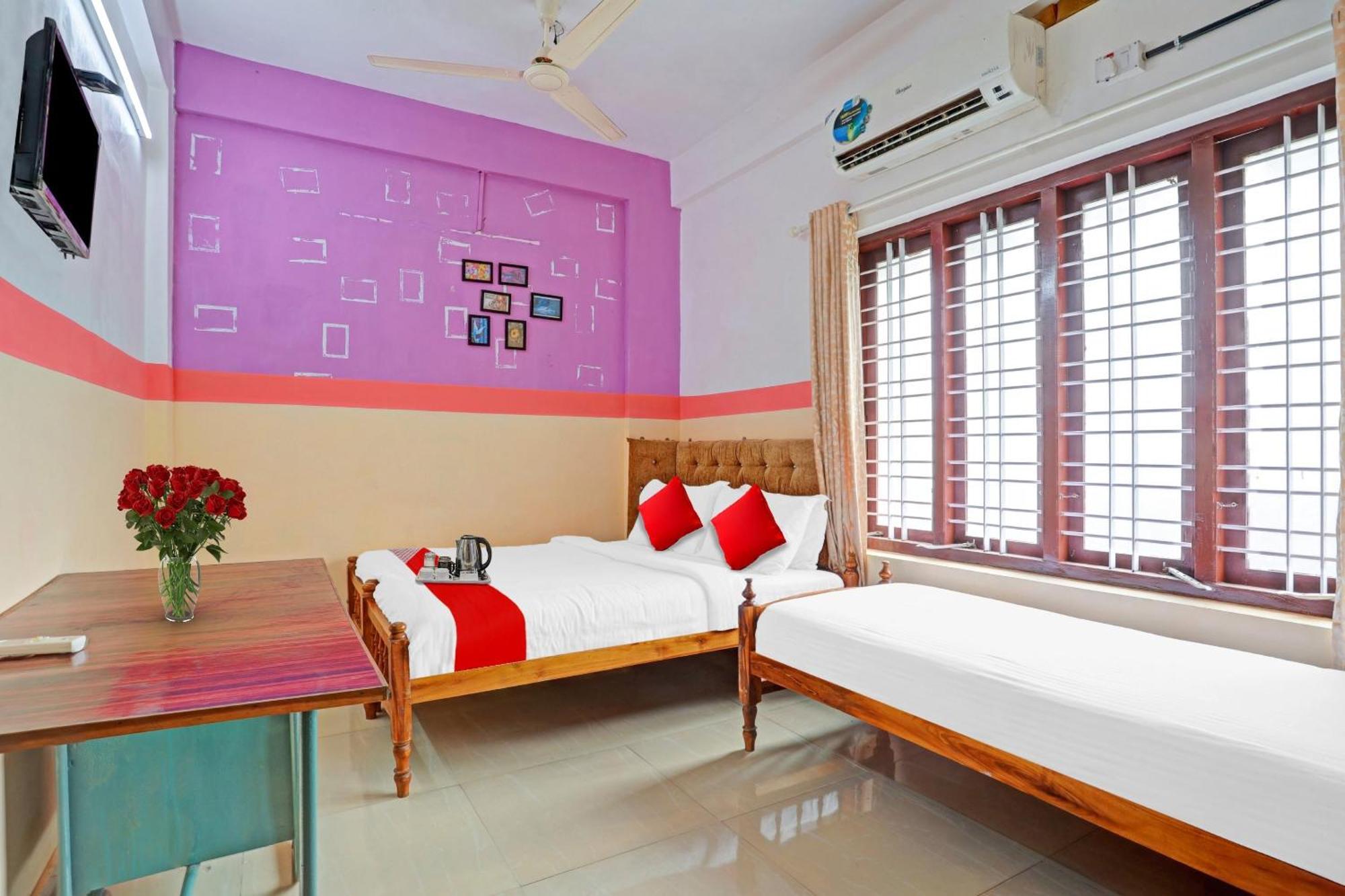 Spot On The New View Regency Otel Thiruvananthapuram Dış mekan fotoğraf