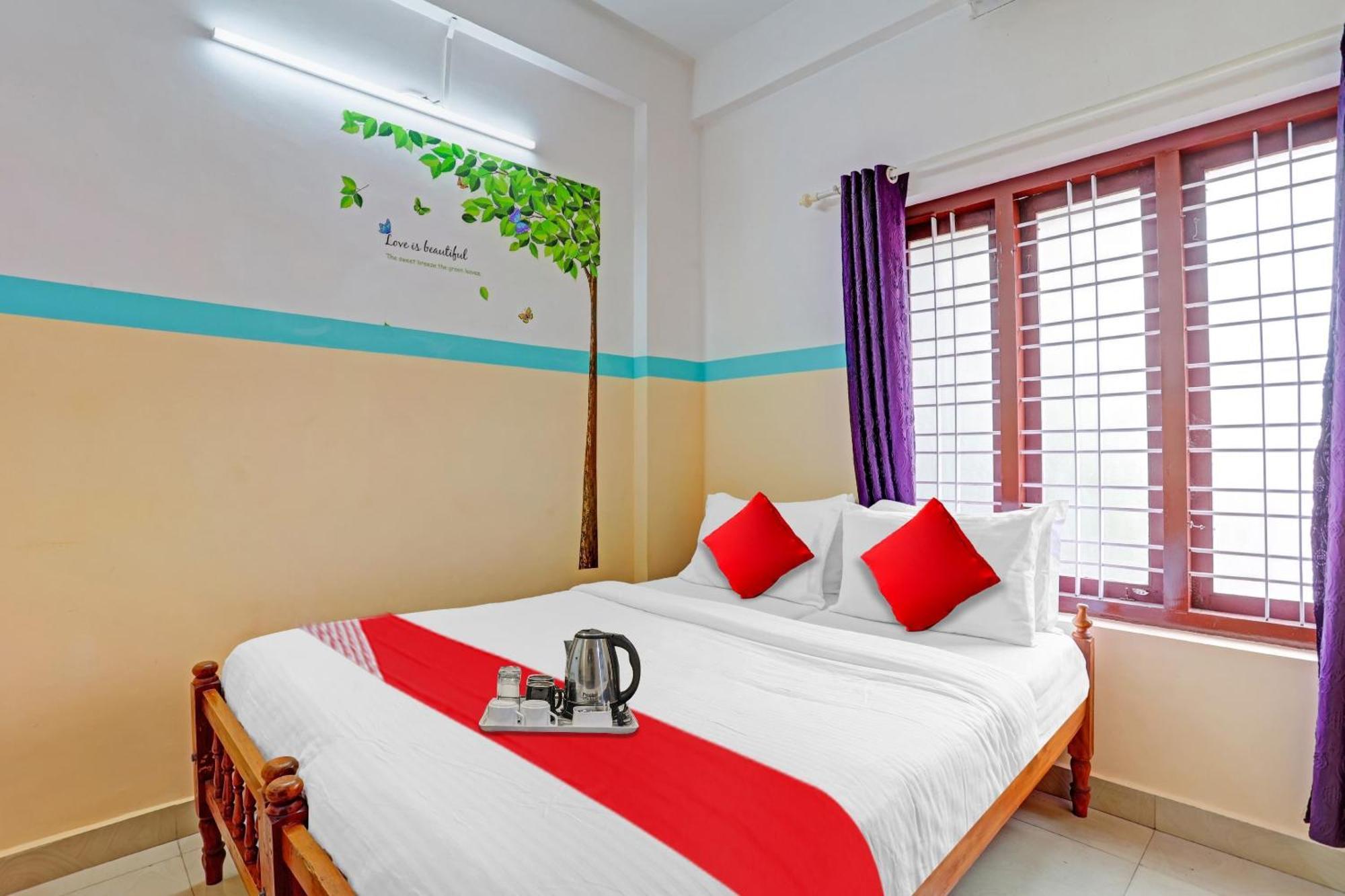 Spot On The New View Regency Otel Thiruvananthapuram Dış mekan fotoğraf