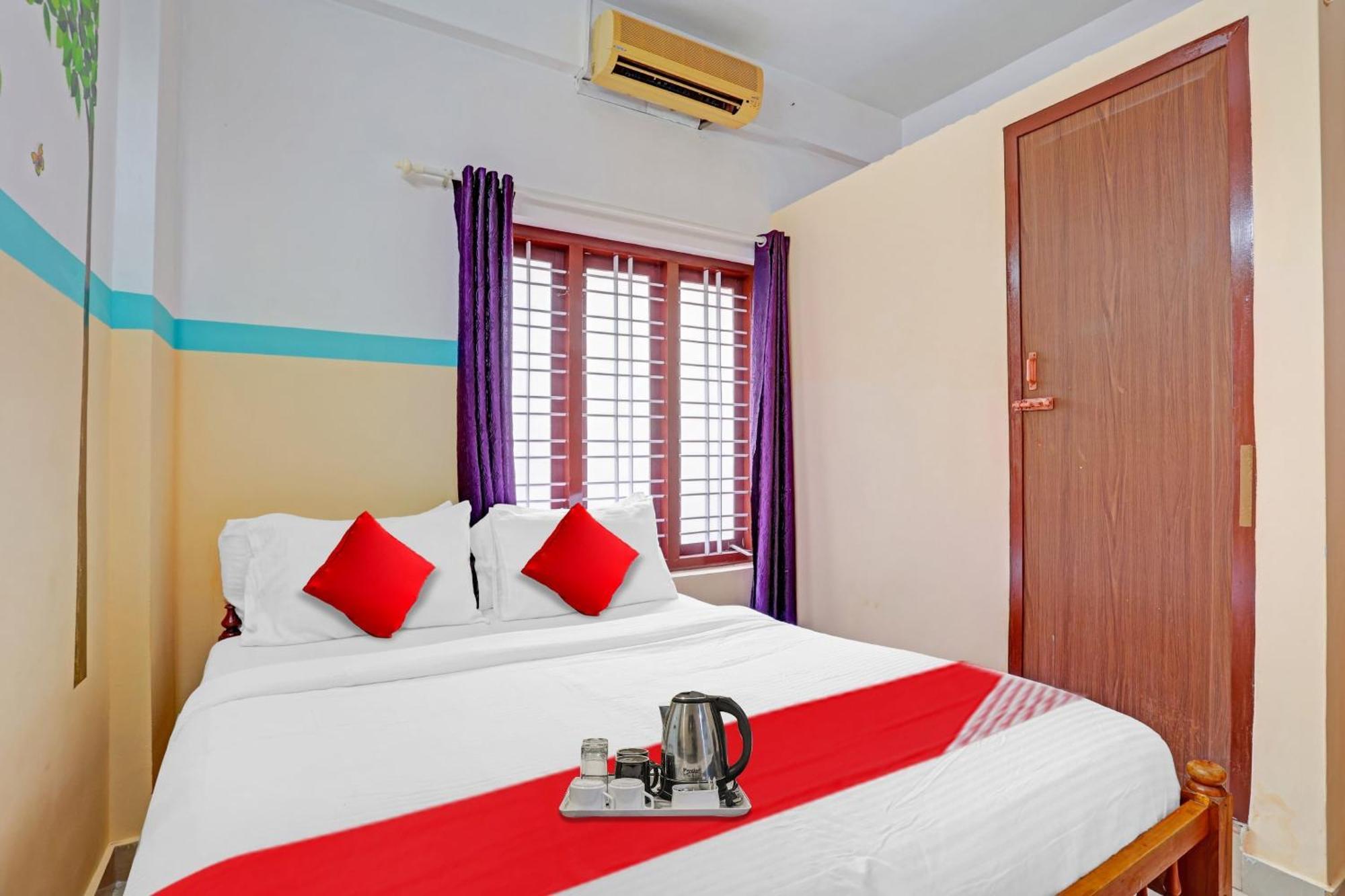 Spot On The New View Regency Otel Thiruvananthapuram Dış mekan fotoğraf