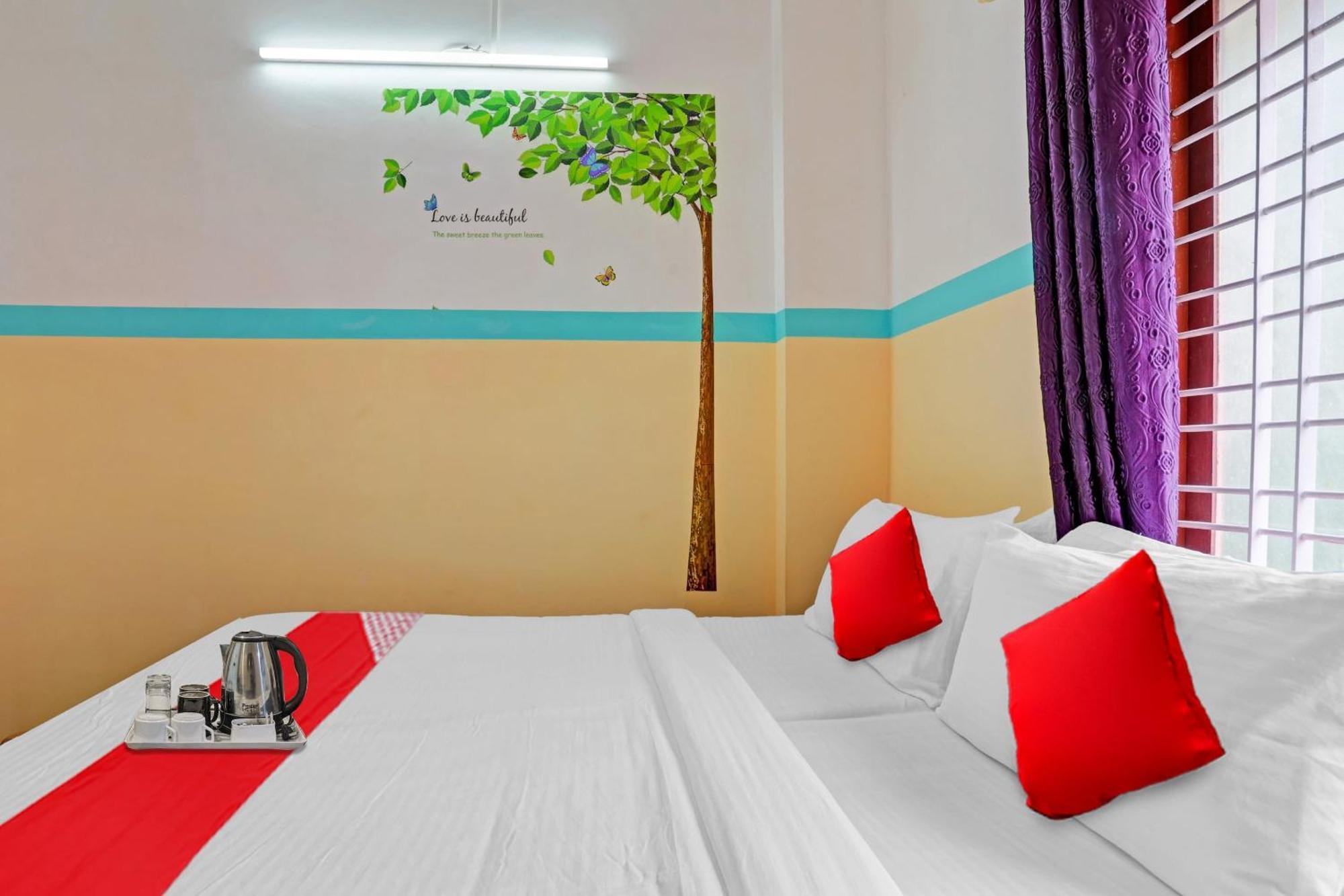 Spot On The New View Regency Otel Thiruvananthapuram Dış mekan fotoğraf