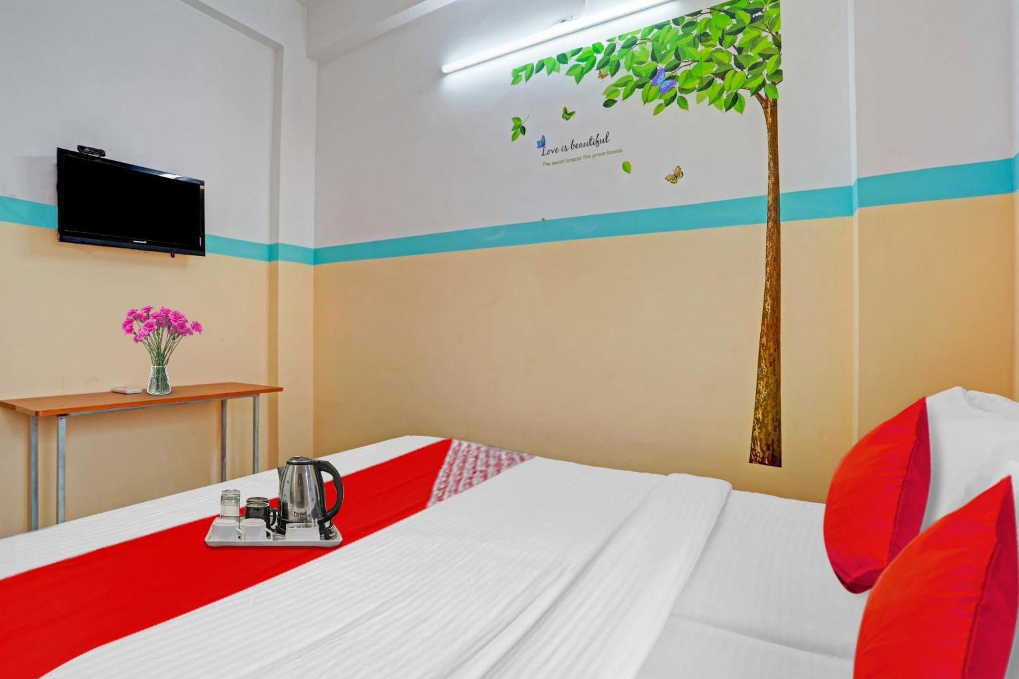 Spot On The New View Regency Otel Thiruvananthapuram Dış mekan fotoğraf